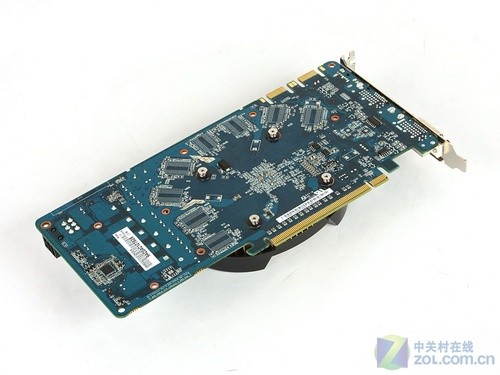 PhysX+CUDA应用考验 实测华硕冰刃98GT PhysX+CUDA应用考验 实测华硕冰刃98GT